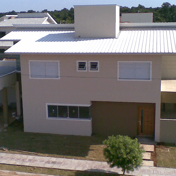 TelhaTrapezoidalConfortTermicaSemiSanduicheBrancoNeve–nucleoemPIR20mm